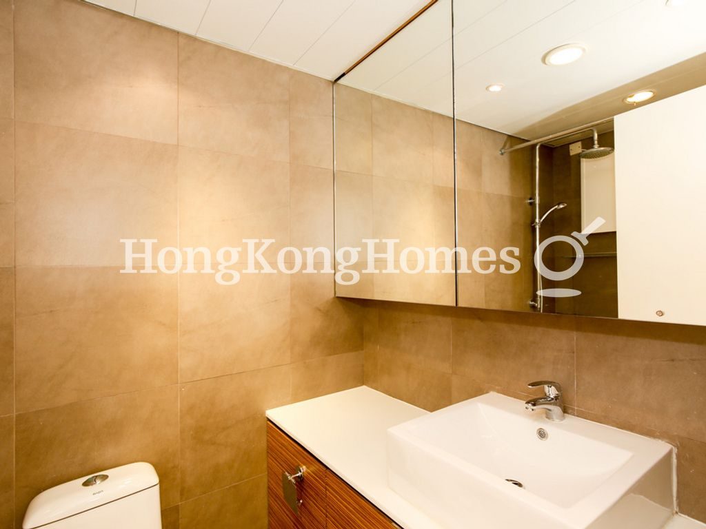 Master Bathroom — Ronsdale Garden - Block 2, Tai Hang