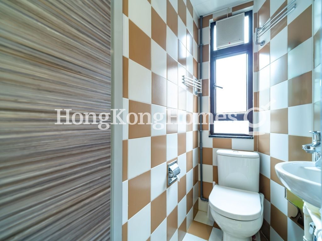 Guest Powder Room — San Francisco Tower - Block B, Happy Valley