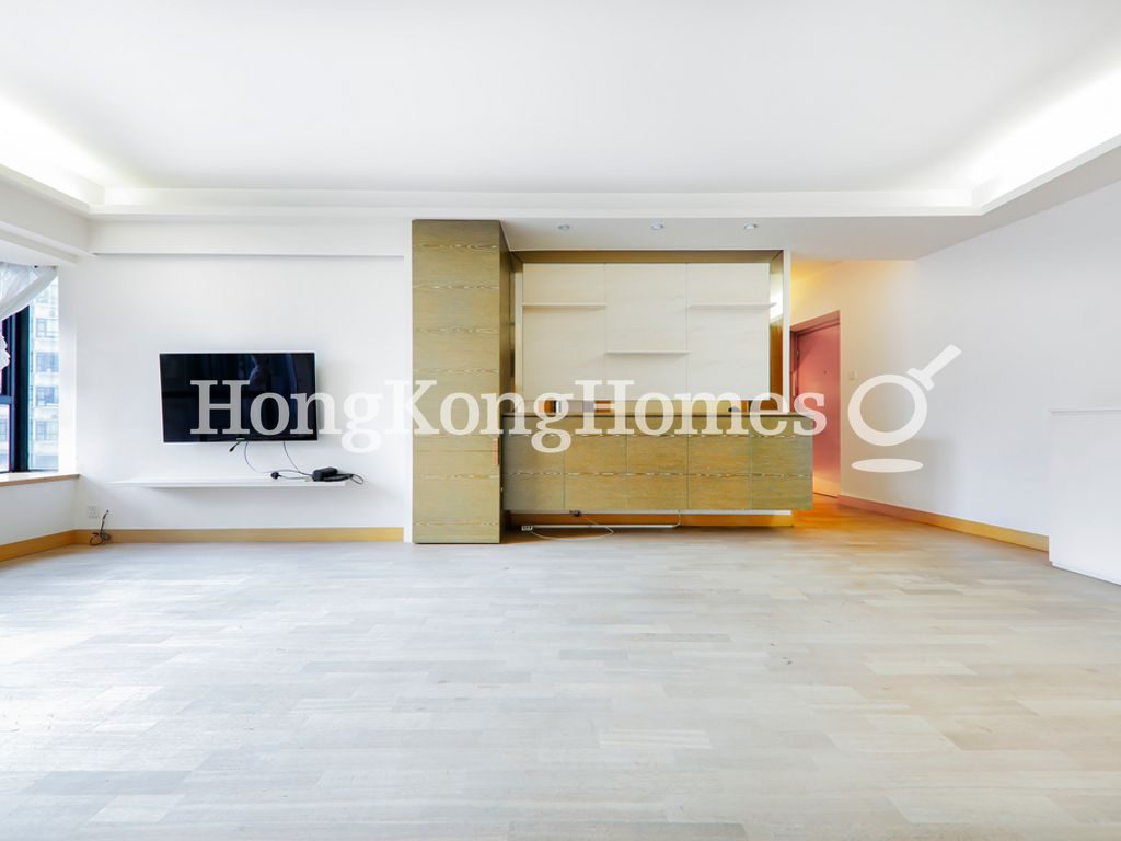 Living and Dining Room — The Grand Panorama III, Mid-levels West
