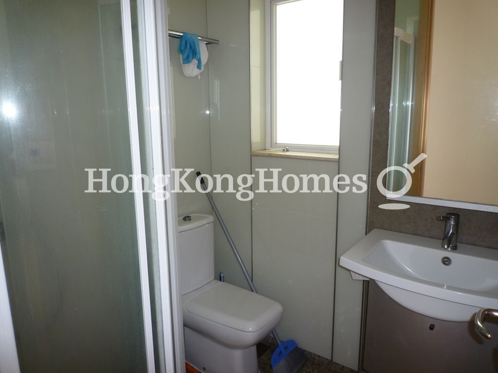 Guest Bathroom — The Orchards - Tower 01, Quarry Bay