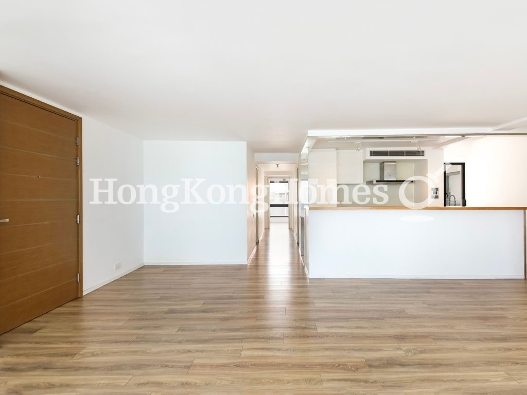 Living and Dining Room — Aqua 33, Pokfulam