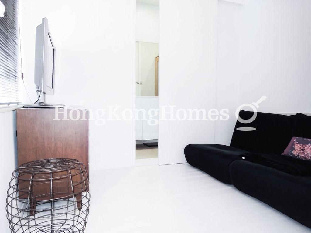 Second Ensuite Bedroom — Green Lane Court, Happy Valley