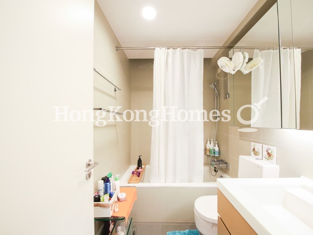 Master Bathroom — La Vogue Court, Happy Valley
