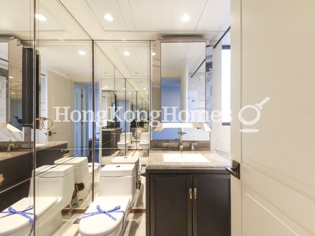 Guest Bathroom — Castle One, Mid-levels West