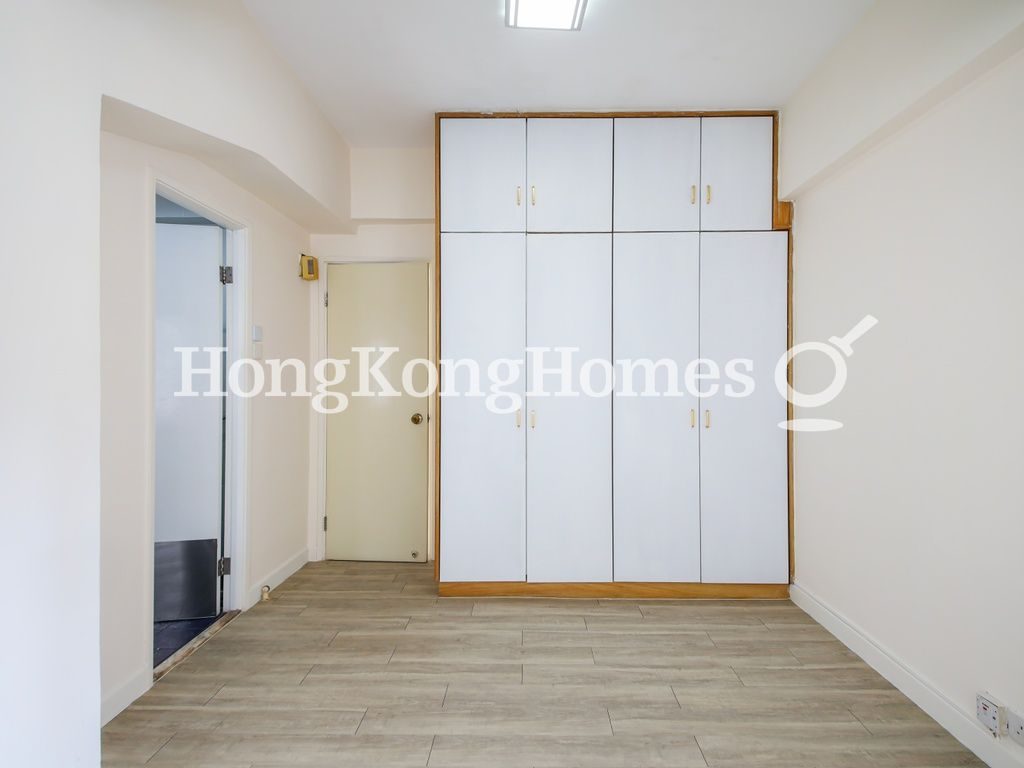 Master Bedroom — Kensington Court, Mid-levels East