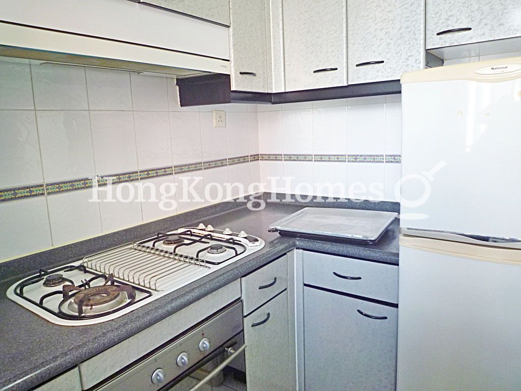 Kitchen — Hillsborough Court - Block 01, Mid-levels Central