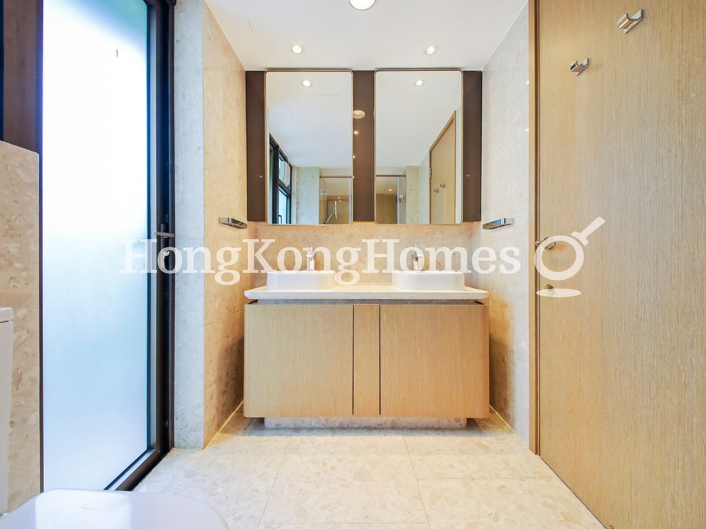 Master Bathroom — Island Garden, Shau Kei Wan