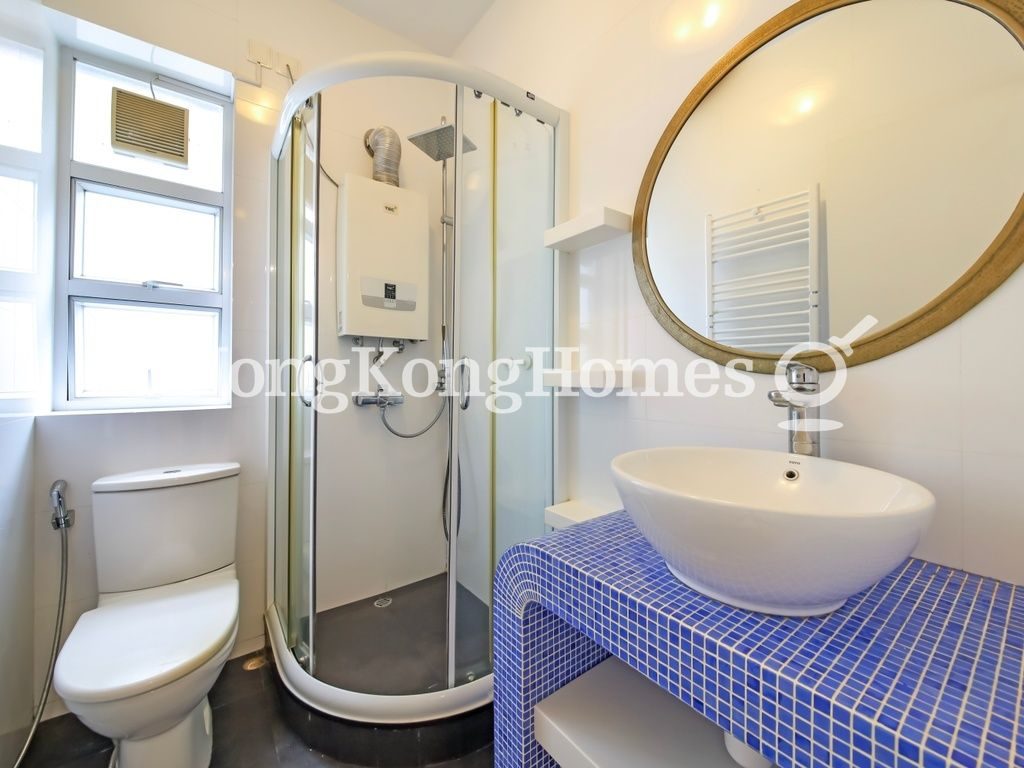 Guest Bathroom — Miramar Villa - Block East, Mid-levels East
