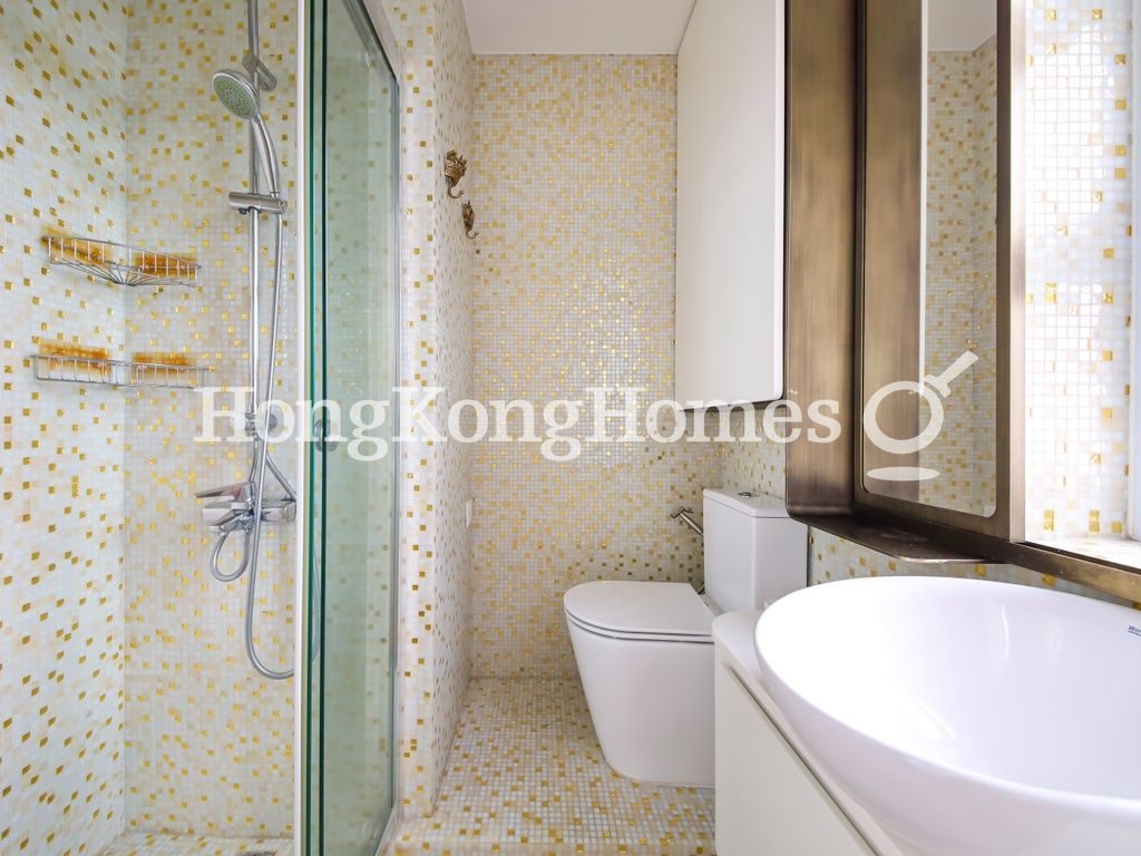 Master Bathroom — Miramar Villa - Block East, Mid-levels East