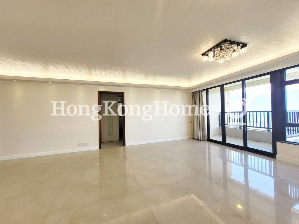 Living and Dining Room — Pokfulam Gardens - Block 06, Pokfulam