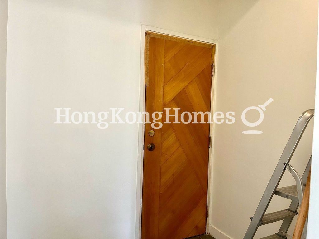 Maid's Room — Skyline Mansion - Block 01, Mid-levels West