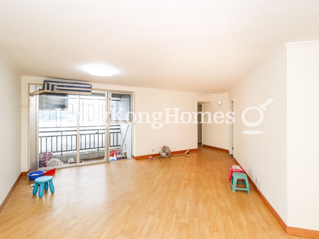 Living and Dining Room — Taikoo Shing - Maple Mansion, Taikoo Shing