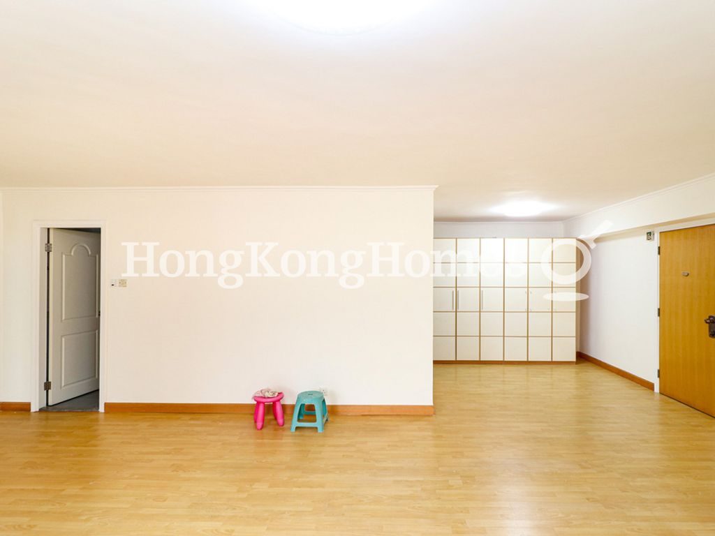 Living and Dining Room — Taikoo Shing - Maple Mansion, Taikoo Shing
