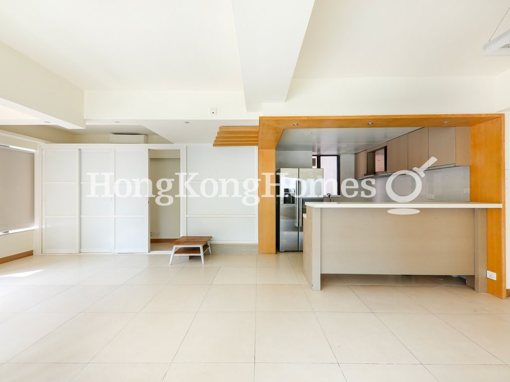 Living and Dining Room — Victoria Road, 60, Western / Kennedy Town