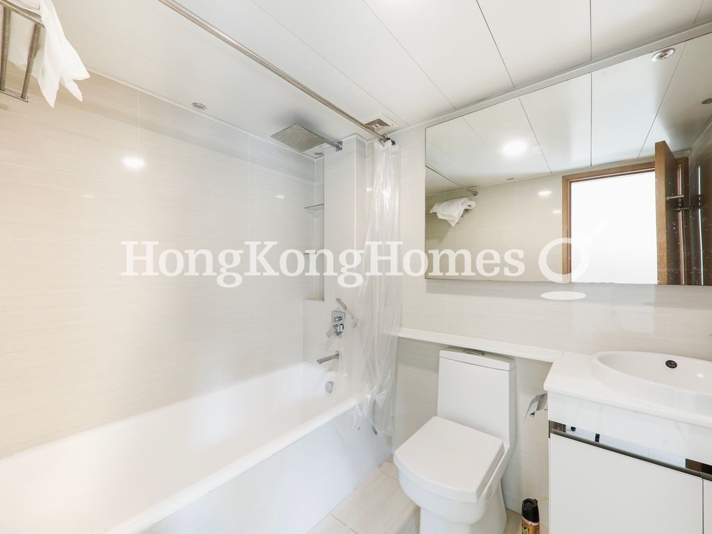 Bathroom — Victoria Road, 60, Western / Kennedy Town