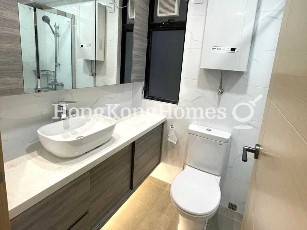 Guest Bathroom — Kornhill - Block A, Taikoo Shing