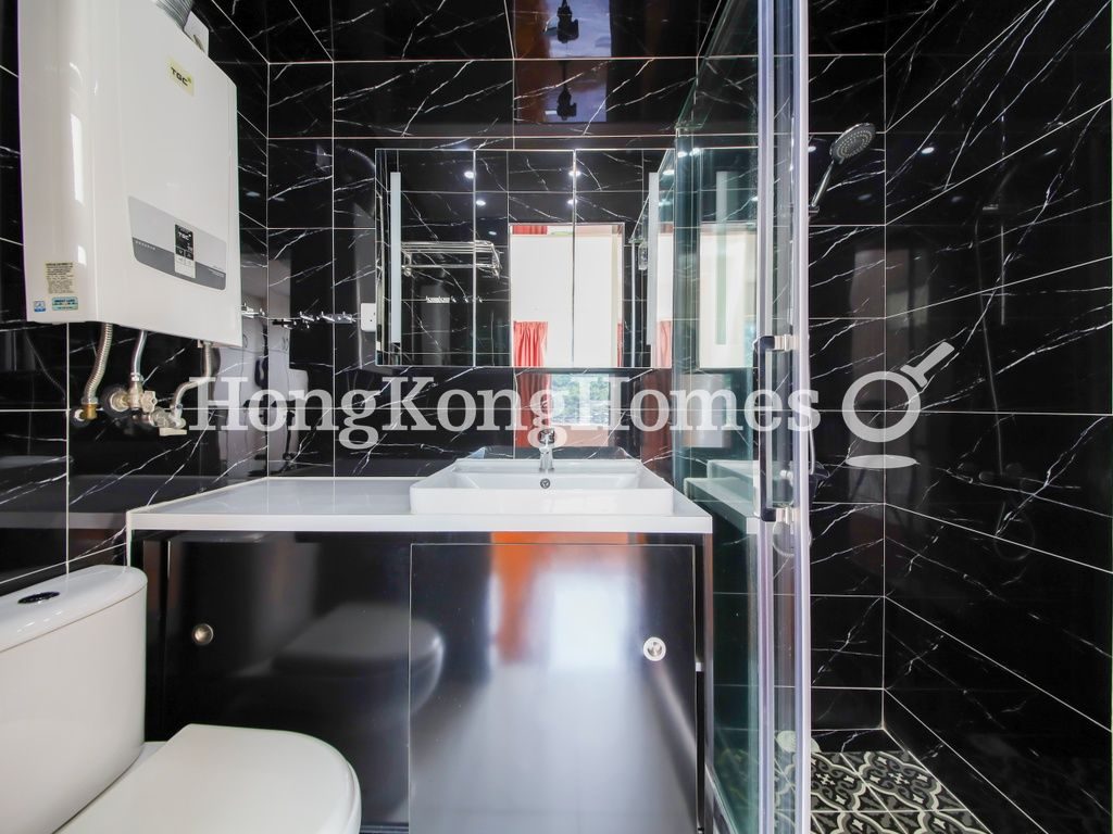 Master Bathroom — Champion Court, Happy Valley