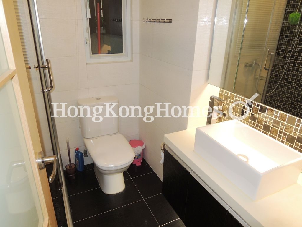 Guest Bathroom — Shing Ping Street, 4, Happy Valley