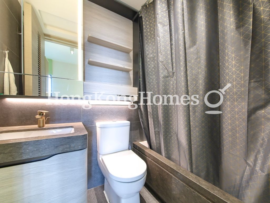 Master Bathroom — Fleur Pavilia, North Point