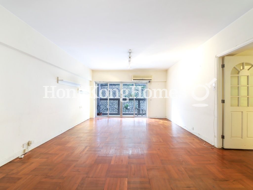 Living and Dining Room — Realty Gardens - London Court, Mid-levels West