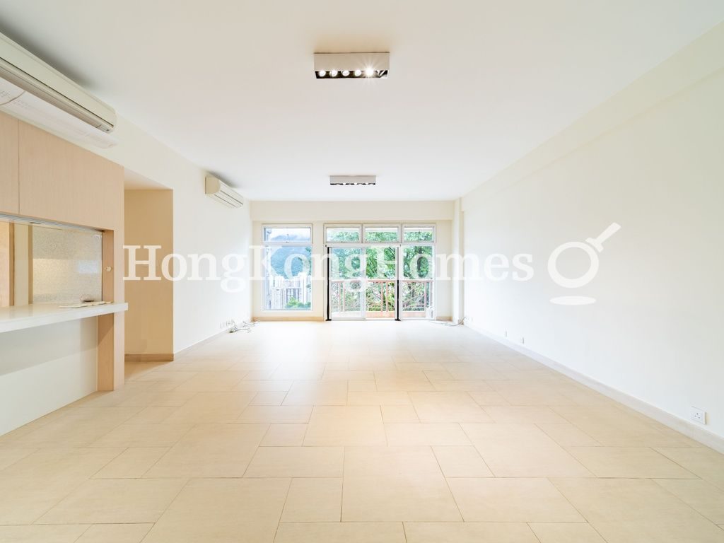 Living and Dining Room — Royal Forest - Block 01, Shatin
