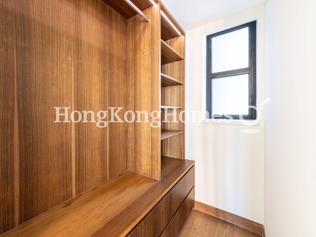 Walk-in Closet in Master Bedroom — The Aster, Happy Valley