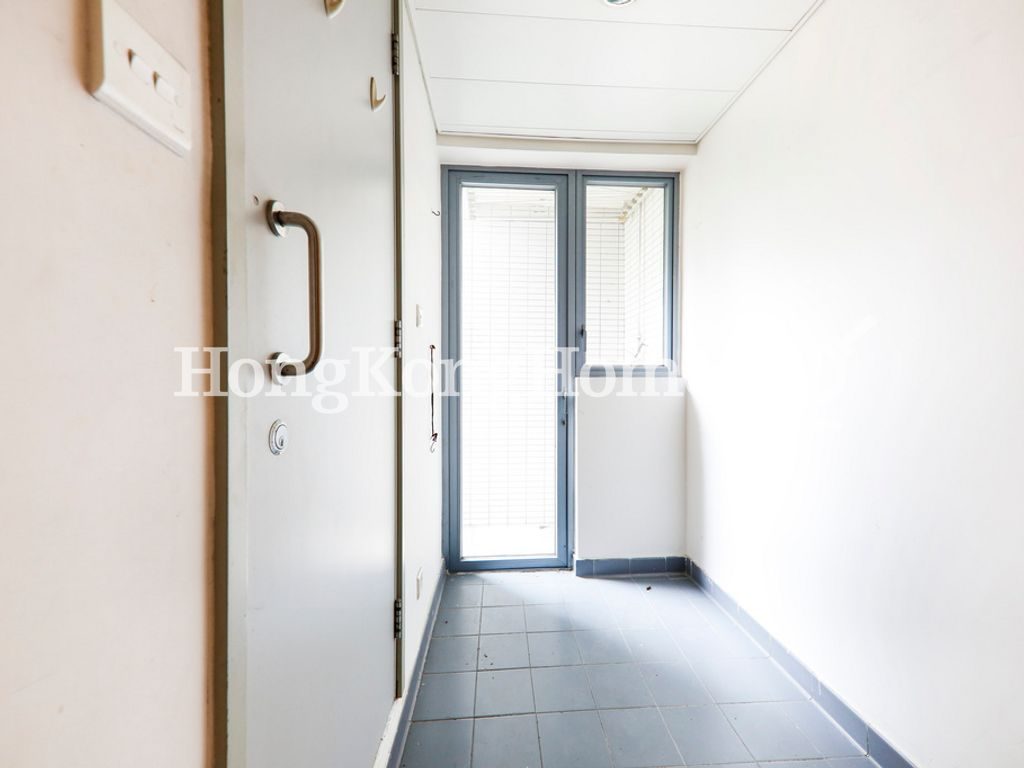 Maid's Room — Residence Bel-air - Phase 01, Tower 01, Pokfulam