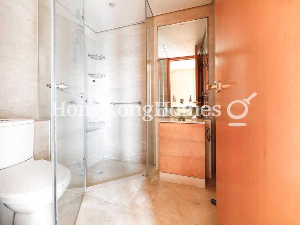 Guest Bathroom — Residence Bel-air - Phase 01, Tower 01, Pokfulam