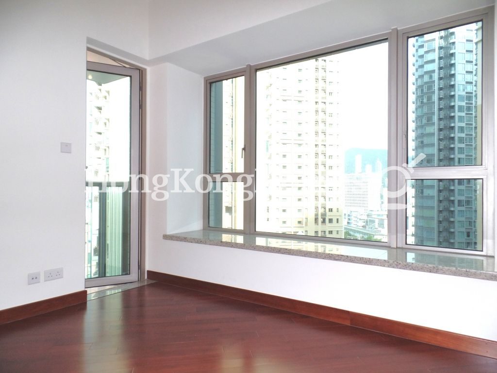 Master Bedroom with Balcony — The Avenue - Phase 1 - Tower 5, Wan Chai