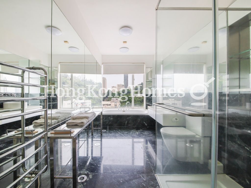 Master Bathroom — Green Lane, 21-25, Happy Valley