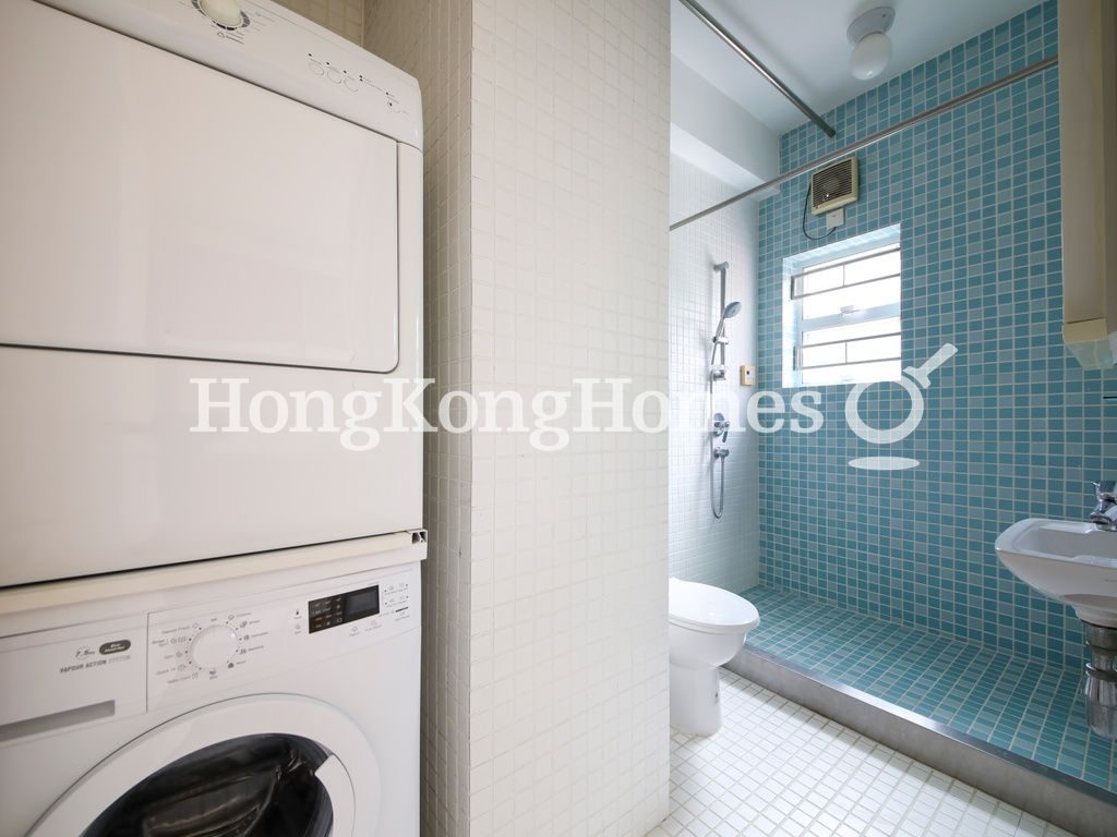 Second Ensuite Bathroom — Green Lane, 21-25, Happy Valley