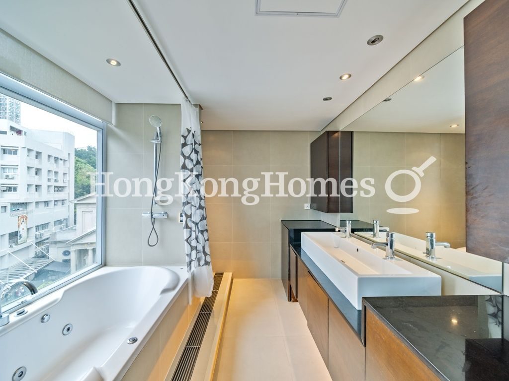 Ensuite Bathroom — Race Course Mansion, Happy Valley