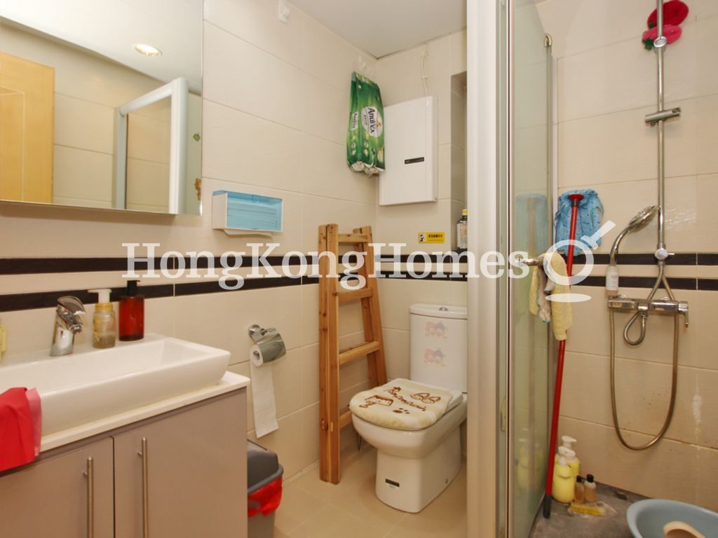 Guest Bathroom — Southorn Garden, Wan Chai