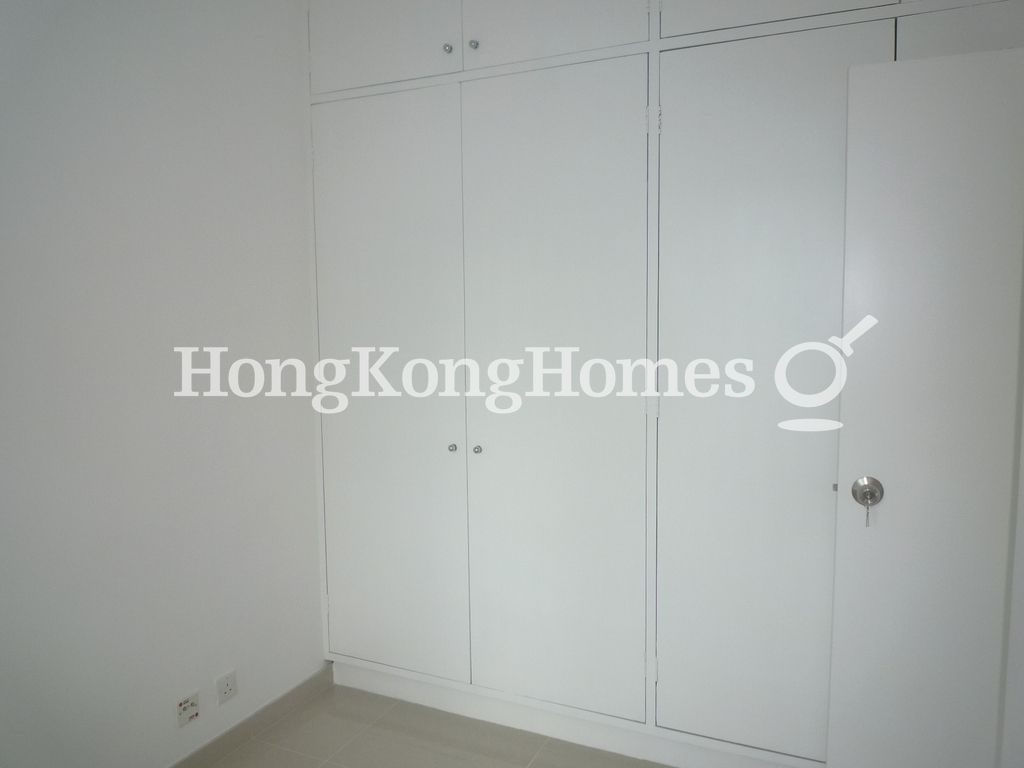 Built-in Wardrobe in Third Bedroom — Seymour Place, Mid-levels West