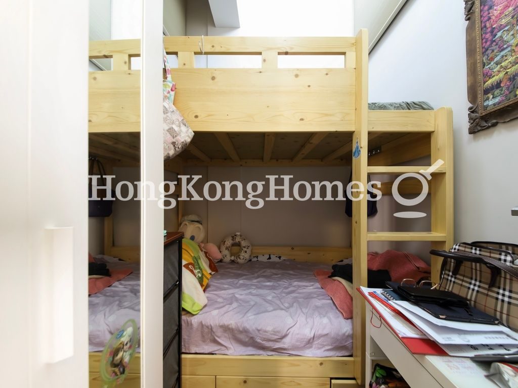 Maid's Room — Sing Woo Road, 9-11, Happy Valley