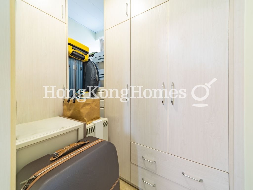 Dressing Area in Master Bedroom — Y.I., Tai Hang