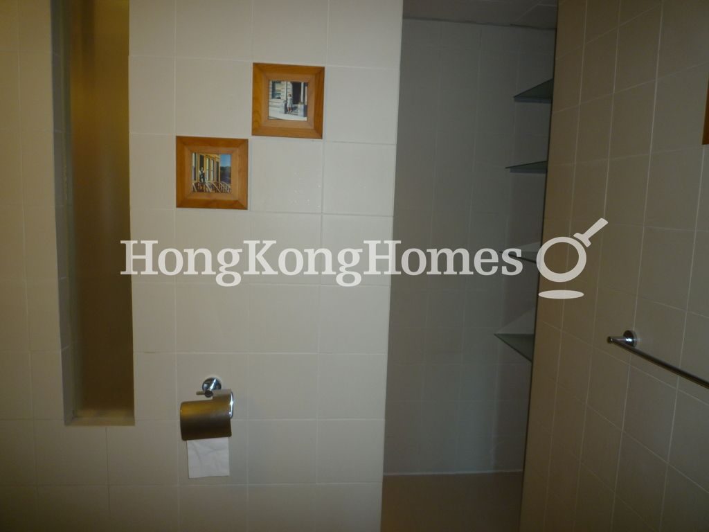 Storage in Master Bathroom — Hillsborough Court - Block 01, Mid-levels Central