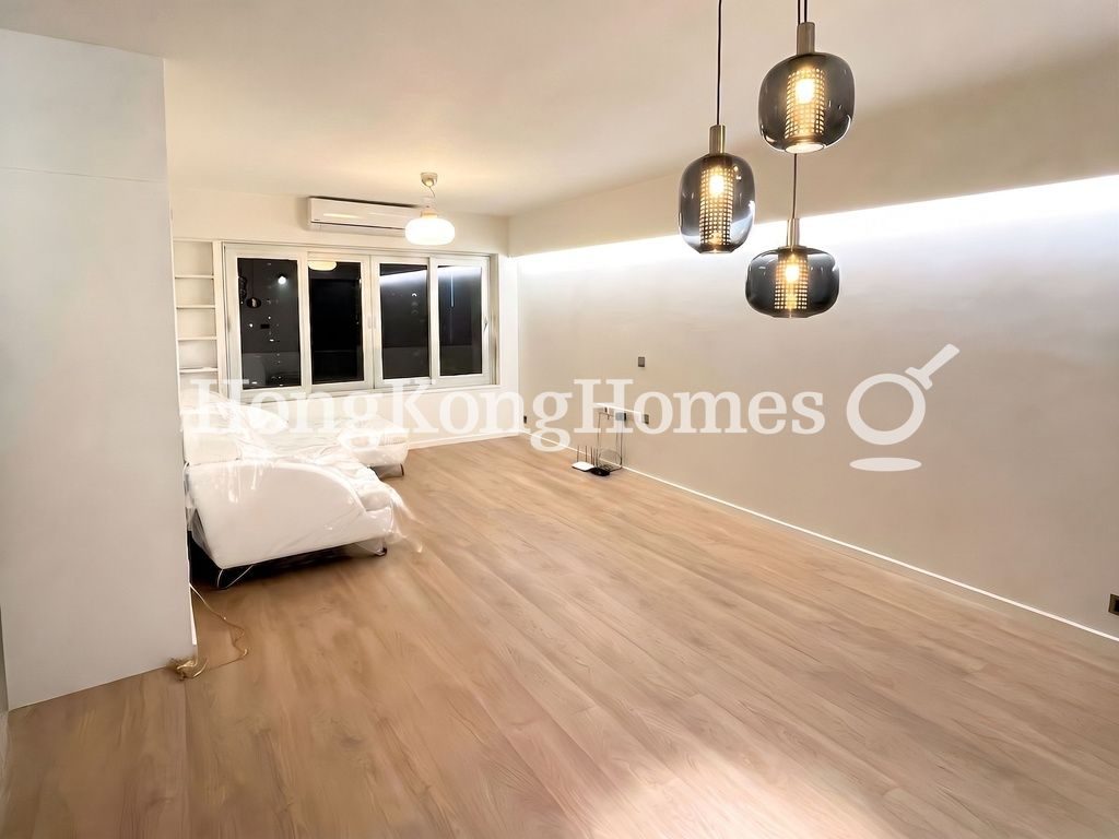 Living and Dining Room — Grandview Tower - Block B, Mid-levels East