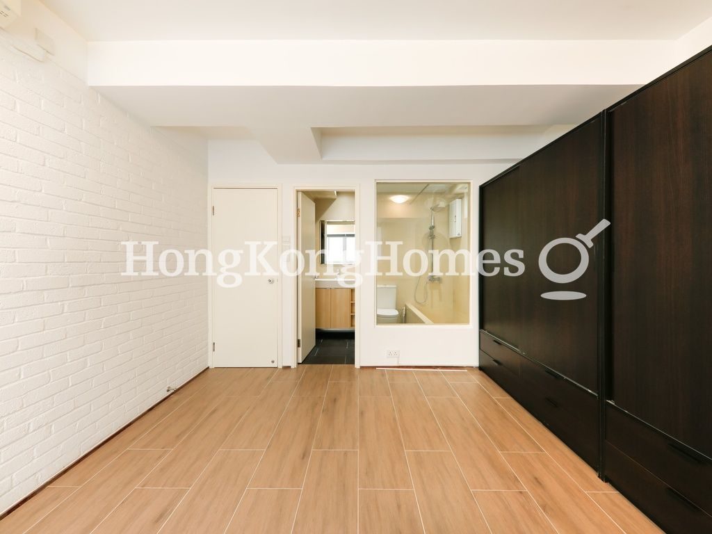 Master Bedroom — Broom Garden - Block 01, Happy Valley