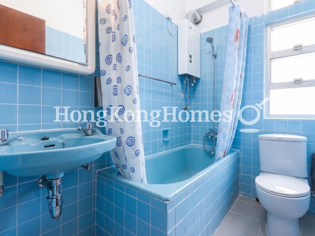 Guest Bathroom — Green Villa, Happy Valley