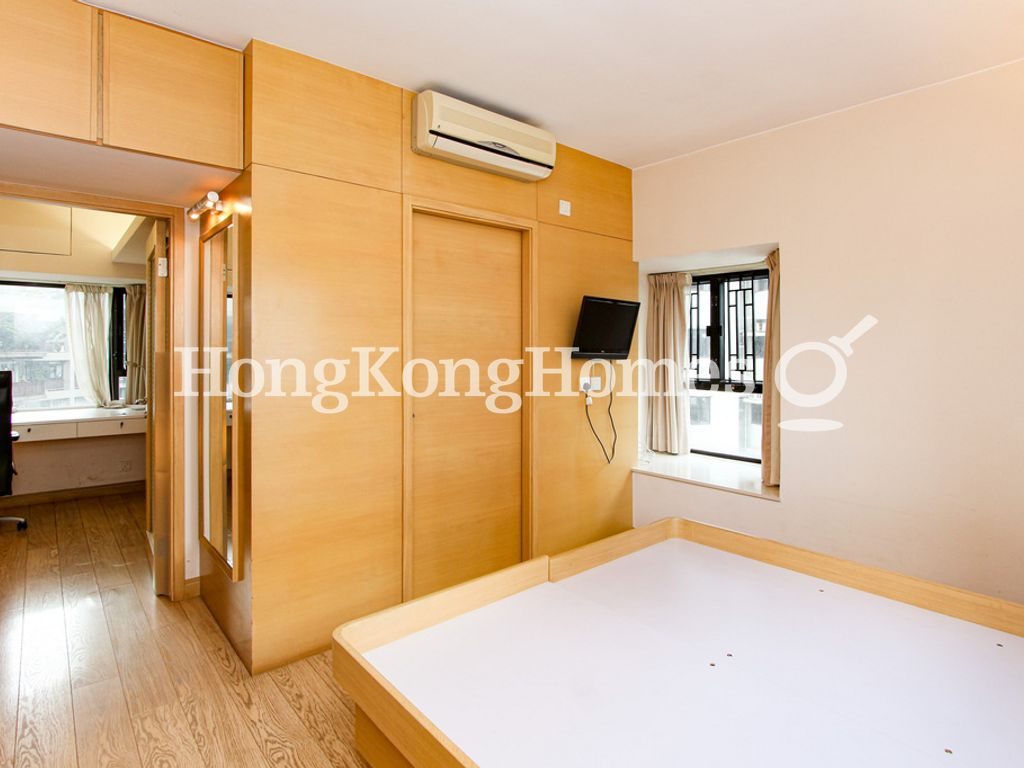 Master Bedroom — Flourish Court, Mid-levels West
