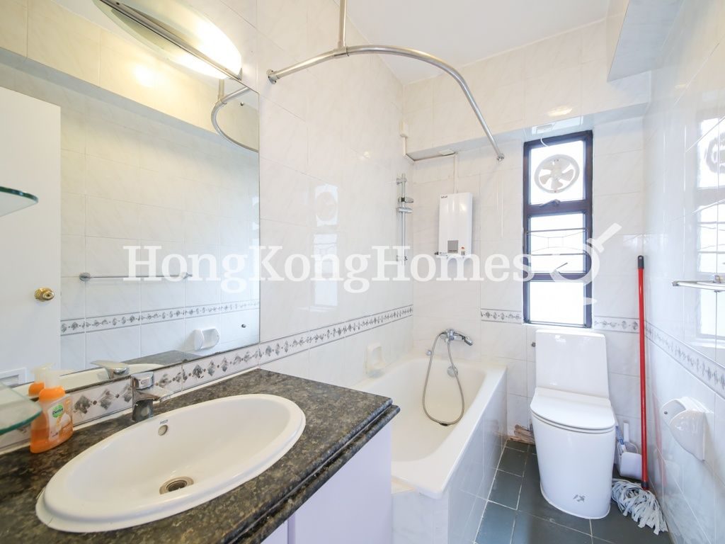 Guest Bathroom — Gardenview Heights, Tai Hang