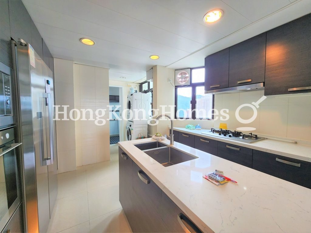 Kitchen — Lyttelton Garden - Block 01, Mid-levels West