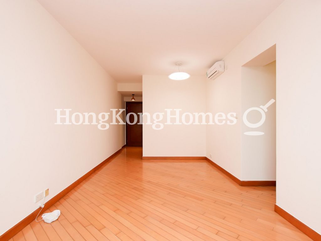 Living and Dining Room — Sorrento Tower - 6, Tsim Sha Tsui