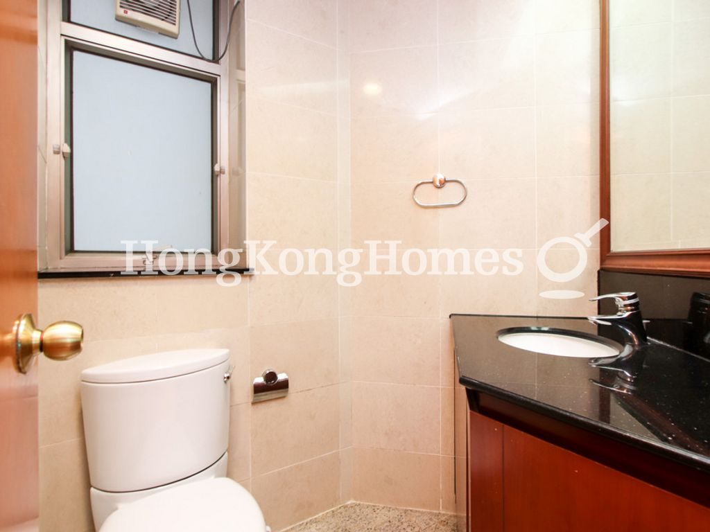 Master Bathroom — Sorrento Tower - 6, Tsim Sha Tsui