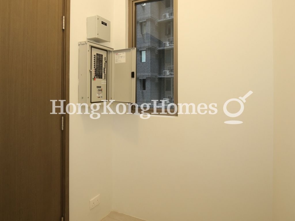 Maid's Room — The Austin - Phase 1 - Tower 3A, Tsim Sha Tsui