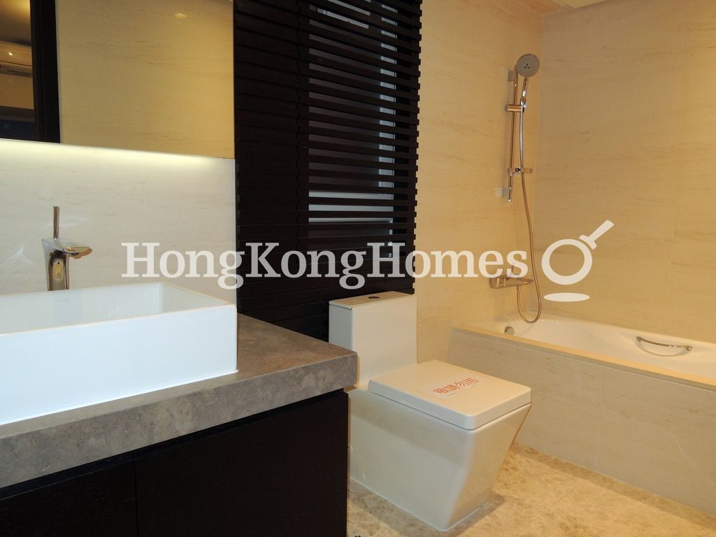 Master Bathroom — The Redhill Peninsula - Block 06, Tai Tam