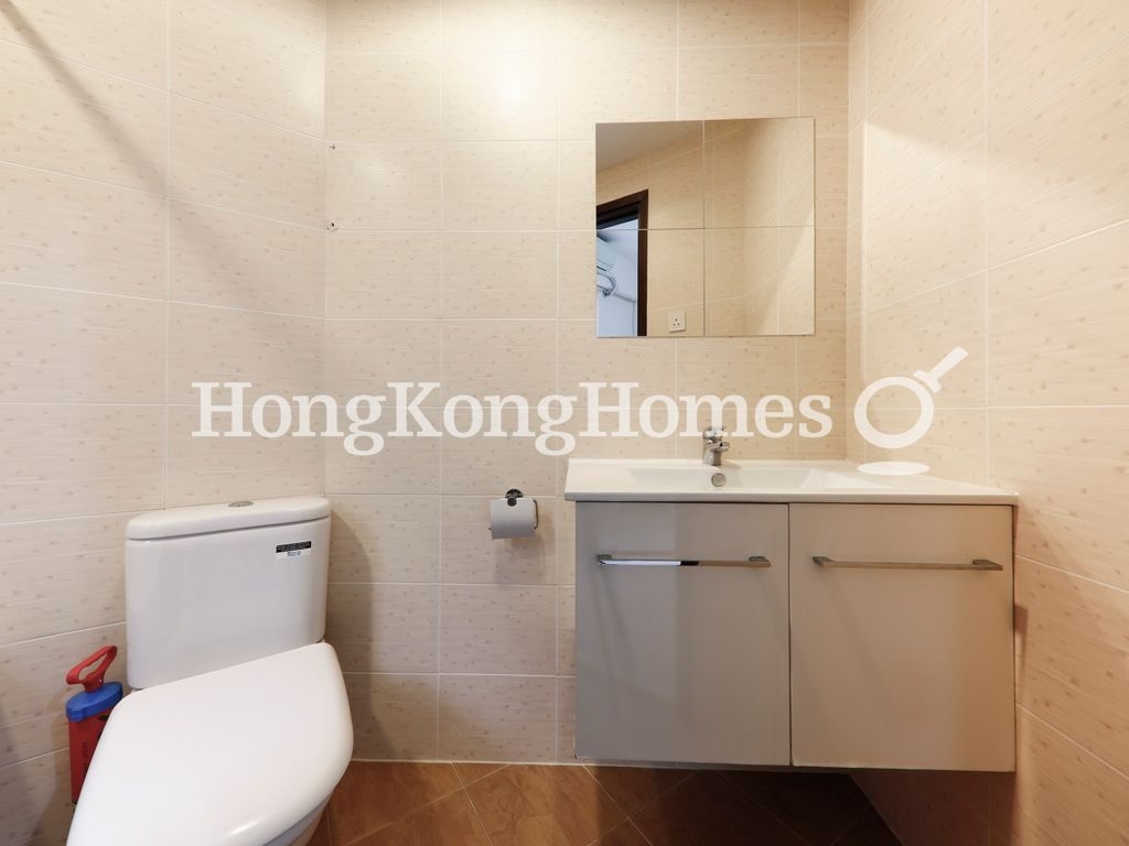 Master Bathroom — Yik Kwan Villa, Tai Hang