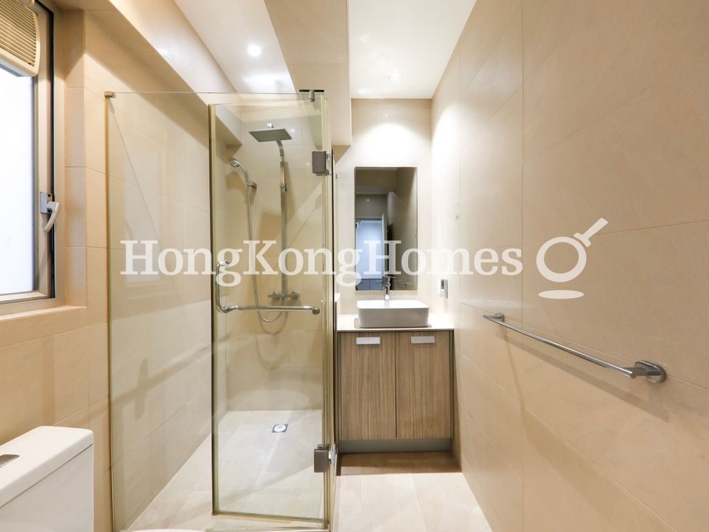 Guest Bathroom — Cleveland Mansion, Causeway Bay