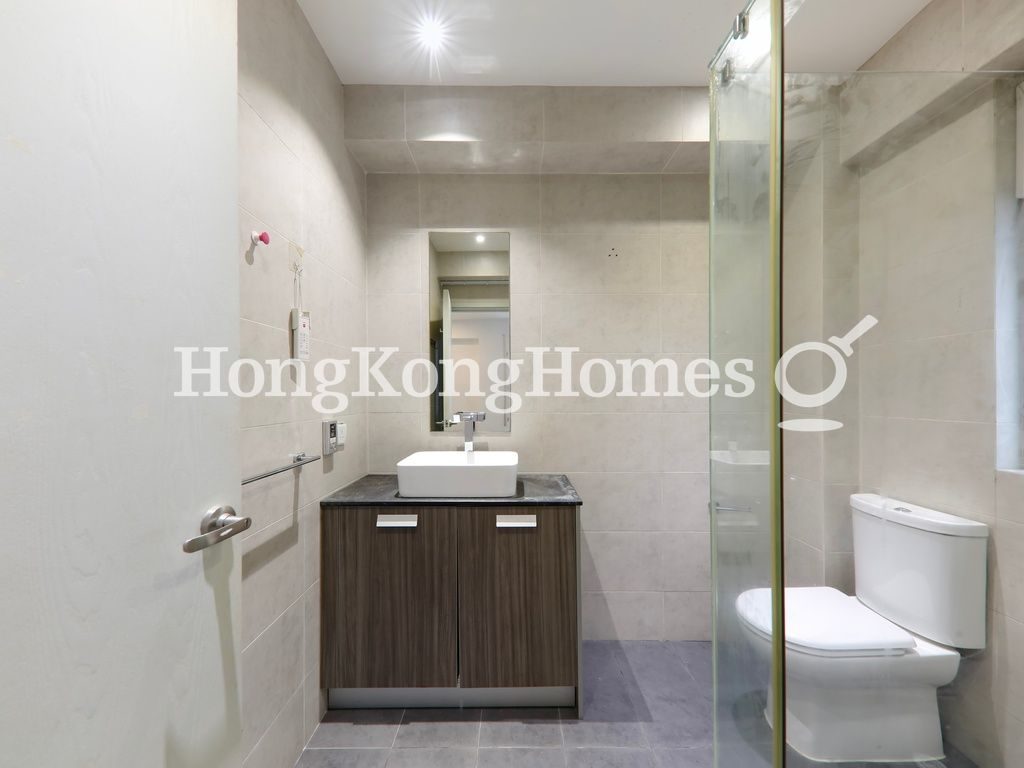 Master Bathroom — Cleveland Mansion, Causeway Bay